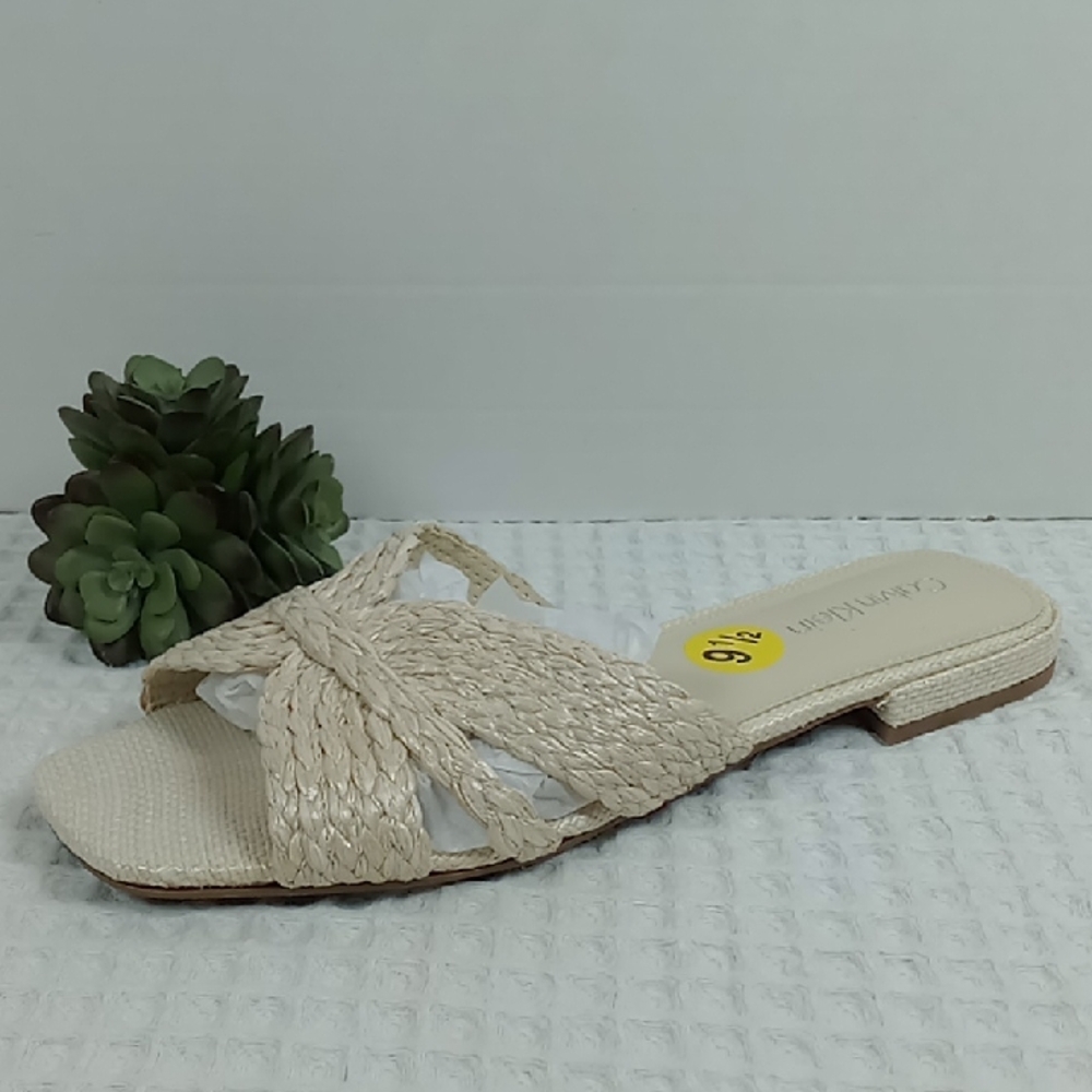 Calvin Klein Toukie Cream Woven Women's Flat Sandals Square Toe Size 9.5 NWOT